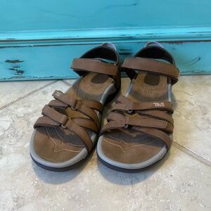 Teva Women’s Tirra Honey Brown Leather Sandals-NWOT USA size 10